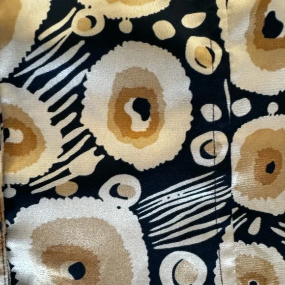 BCBG Designer Blouse Sz Med - Picture 11 of 13